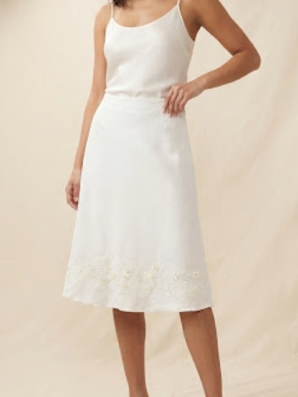 SilkLand White Embroidered Beaded Midi Skirt Size 4 Petite
